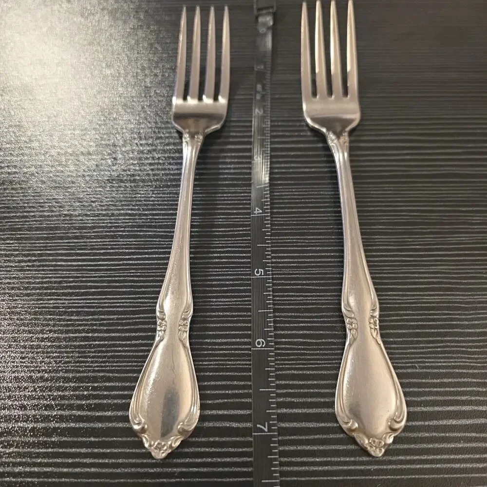 CHATEAU Oneida Silver‎ Stainless Oneidacraft Deluxe Glossy Flatware Bundle